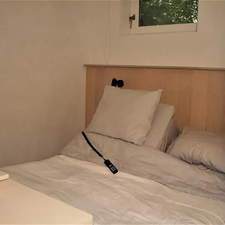 Behind The Tree 3* Hoofddorp