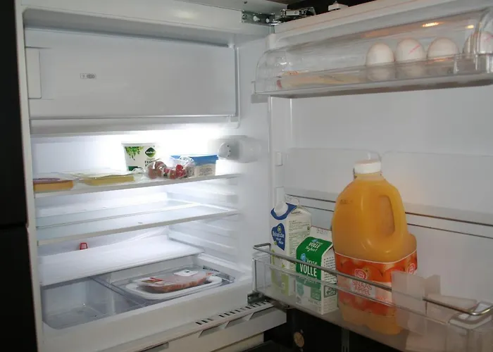 Alojamento de Acomodação e Pequeno-almoço Behind The Tree